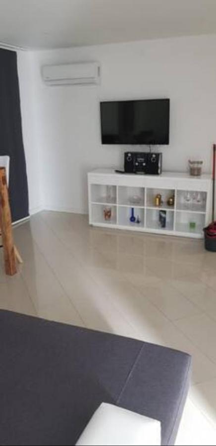 Apartman Stella ロバニスカ エクステリア 写真