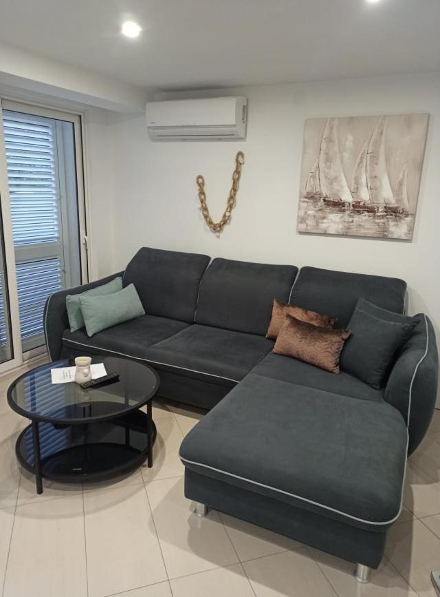 Apartman Stella ロバニスカ エクステリア 写真