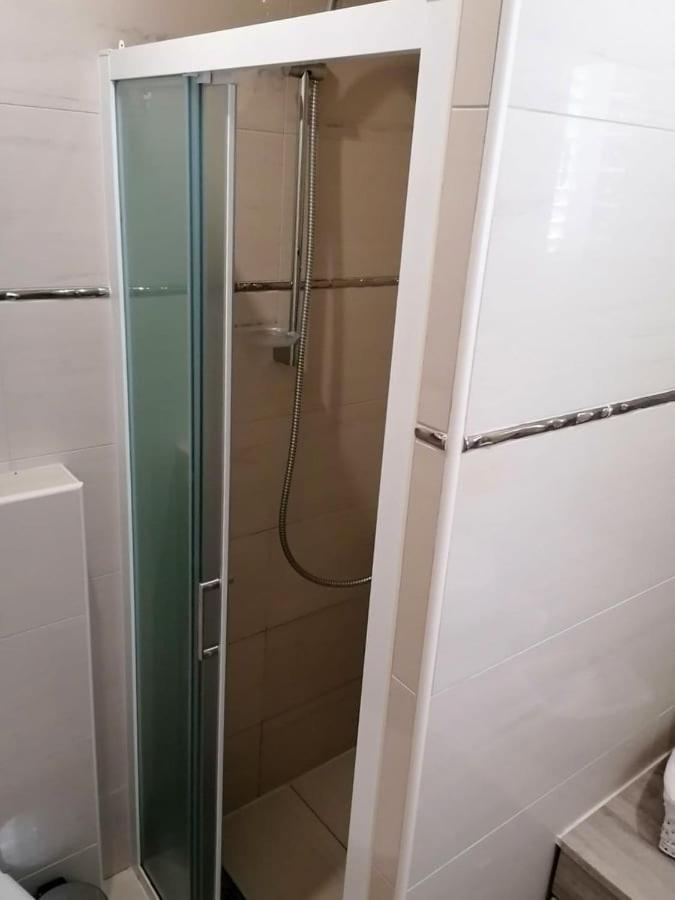 Apartman Stella ロバニスカ エクステリア 写真