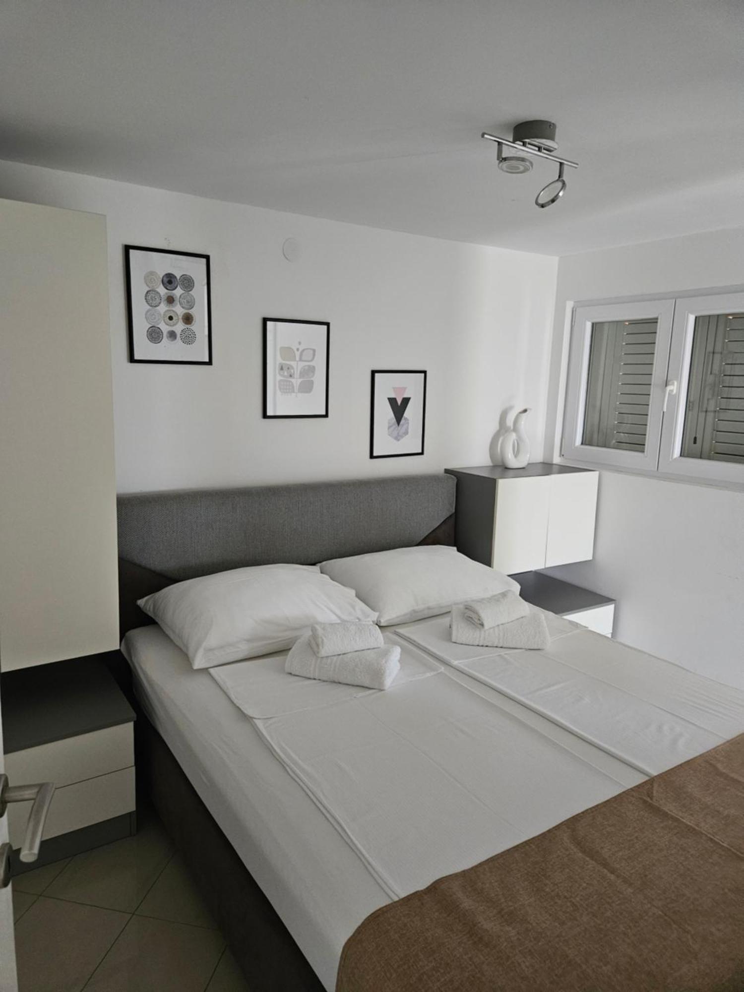 Apartman Stella ロバニスカ エクステリア 写真